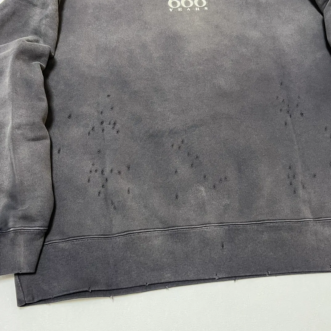 SAINT Mxxxxxx CREW NECK SWT SHIRTS 'RAINBOW SNT'/BLK Rainbow SAINT destruction sweatshirt, washed black S-XL Assute dyeing, genuine whole garment sprayed with horsetail fading process, collar/cuffs frayed in many places, front and rear panels/sleeves super complicated hanging grinding, heavy washing and water discoloration, correct fruit mark/angel mark